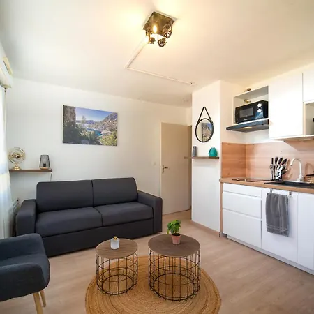 Equipe Parking A 6min De La Gare St Charles 아파트