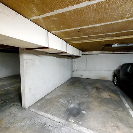 Equipe Parking A 6min De La Gare St Charles