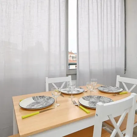 2 Pieces Avec Balcon Appartamento *