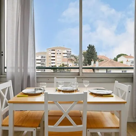 2 Pieces Avec Balcon