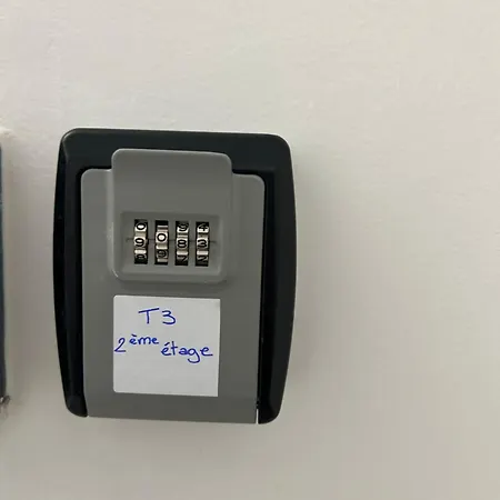 T3, Wi-fi ,climatise 2eme Etage Et Dernier Etage Апартаменты Марсель