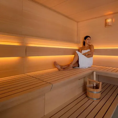 M Hotel 4*