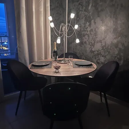Standing Confort Vue Apartment