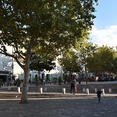 Sous Le Clocher * Marseille