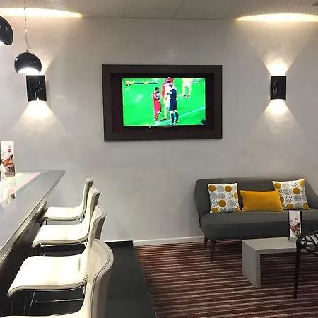 Hotel Novotel Est 4*