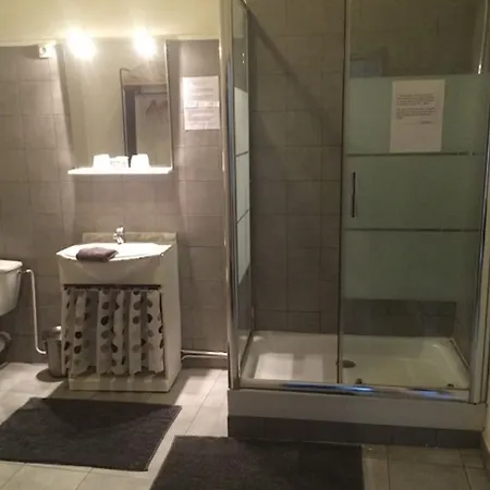 Lutia Hotel
