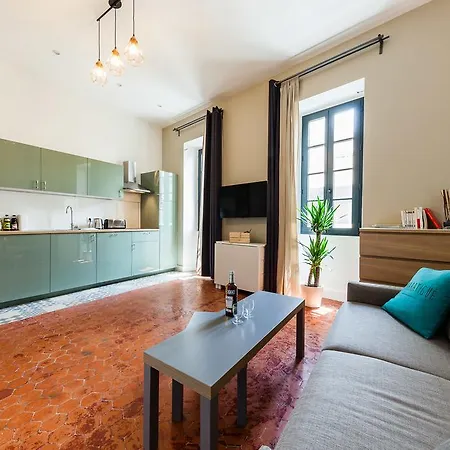 Chez Nous - 7 Sur Le Vieux Port Daire Marsilya