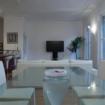 Apartment Les Du Vieux-port: Haussmannien