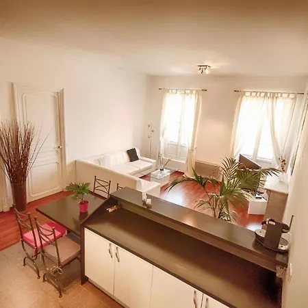Apartment Les Du Vieux-port: Haussmannien Marseille
