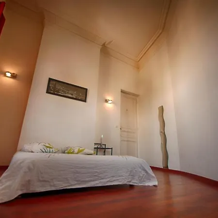 Apartment Les Du Vieux-port: Haussmannien *