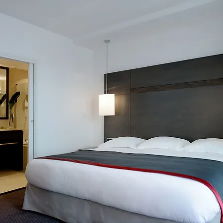 Hotel New Of - Vieux Port 4*