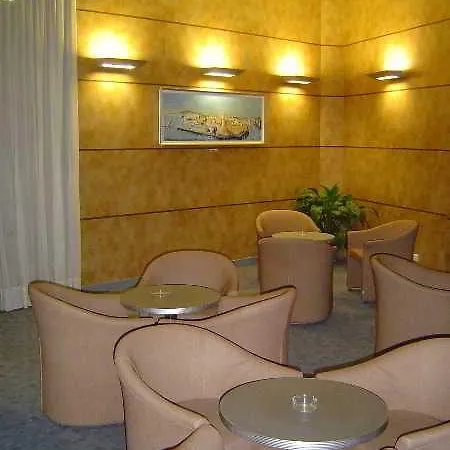 Hotel The Originals City, Parc Des Expositions, Prado 2*