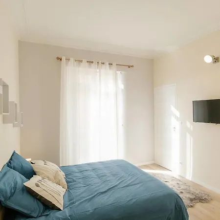 Apartment Flat Saint Charles
