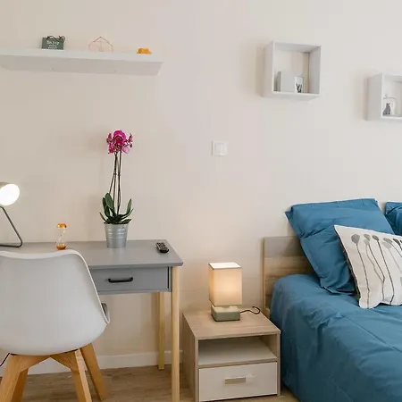Apartment Flat Saint Charles