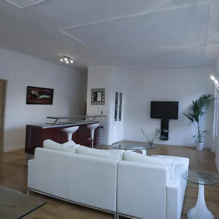 Apartment Les Du Vieux-port: Haussmannien Marseille