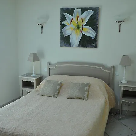 Valflor D'hotes Et Bed & Breakfast Marseille