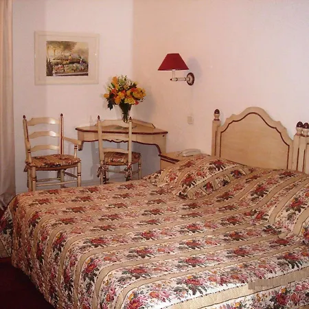 Le Cesar Hotel Plan-de-Cuques