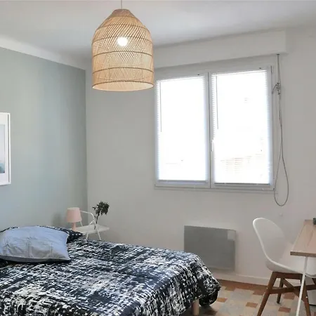 Confortable T4 Proche St-charles Марсель