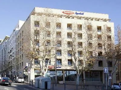 Aparthotel Zenitude Residences Saint-charles 3*