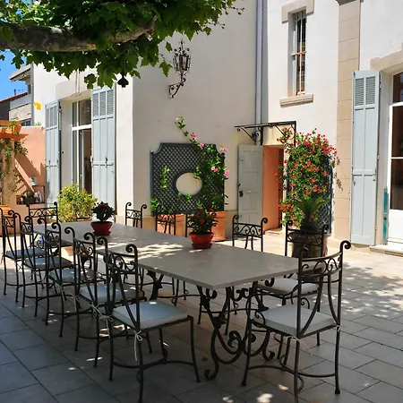 Bed & Breakfast Valflor D'hotes Et Marseille
