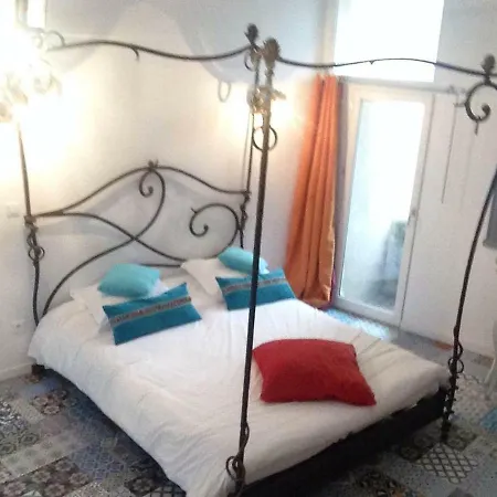 Guest house Vieux Port Panier Jardin Marseille