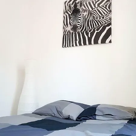 Belle De Main Apartment