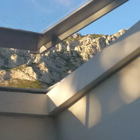 Petite Maison Dans Le Parc National Des Calanques Bed & Breakfast