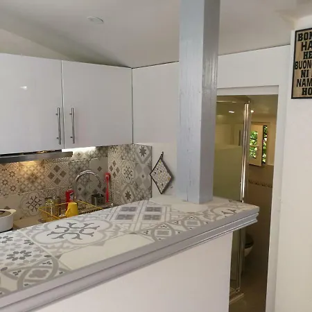 Petite Maison Dans Le Parc National Des Calanques Bed & Breakfast Marseille