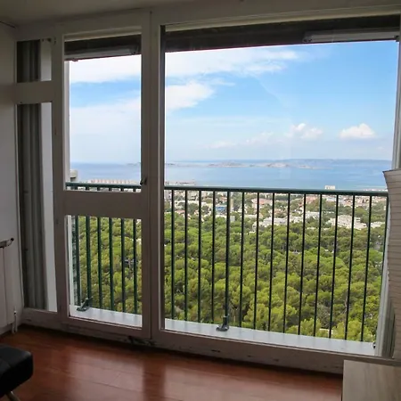 Appartement **** Roy D Espagne, Up To 7 People, View In Safe **** Marseille