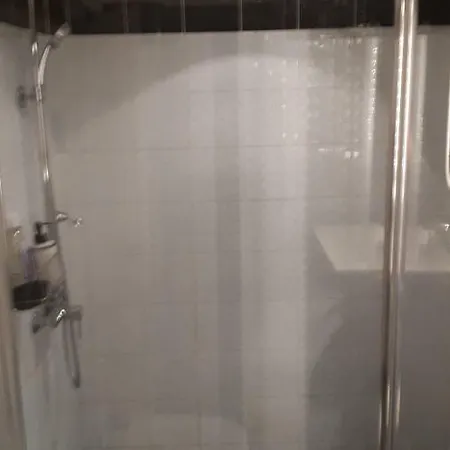 酒缸修道院公寓