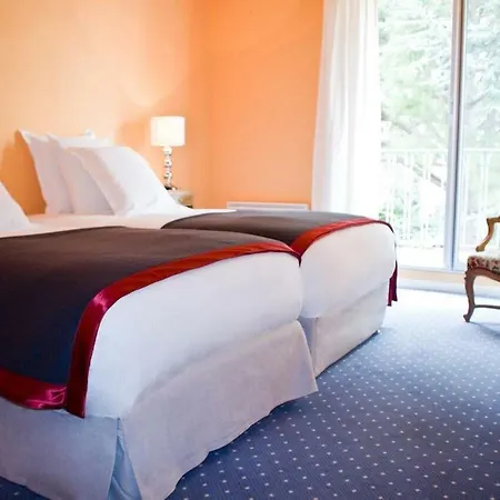 Otel Mercure Centre Bompard La Corniche 4*