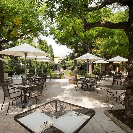 Mercure Centre Bompard La Corniche 4* Marsilya
