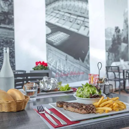 Ibis Timone Hotell