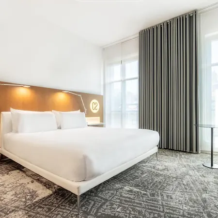 C2 Hotel