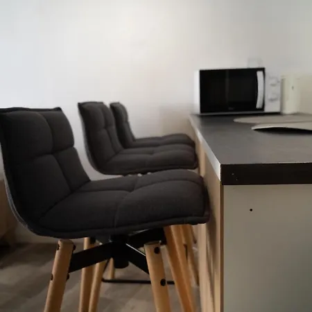 Apartment 5 Minutes Saint Charles *