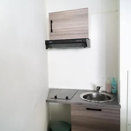 5 Minutes Saint Charles Apartment *