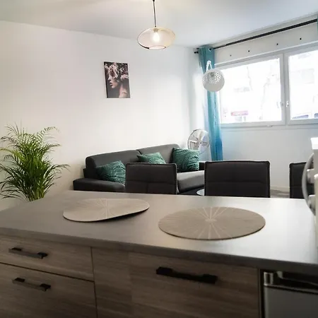 Apartment 5 Minutes Saint Charles Marseille