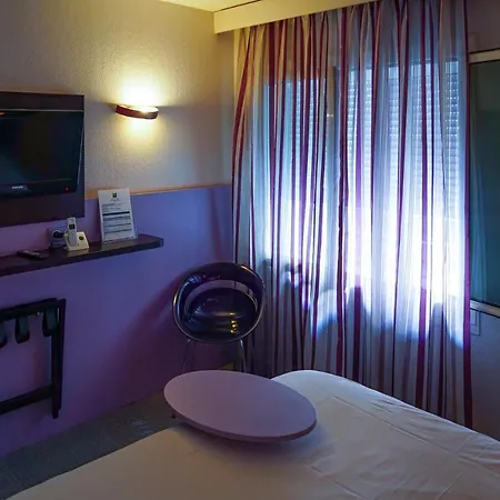 Hotel Ibis Styles Centre Prado Place Castellane 3*