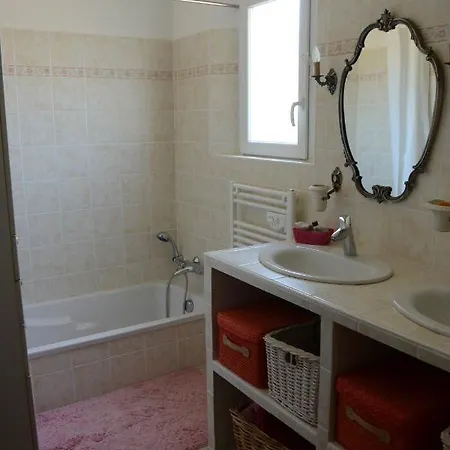 Chez Regine Et Gregoire Bed & Breakfast