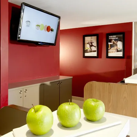 Hotel Campanile Saint Antoine Marselha