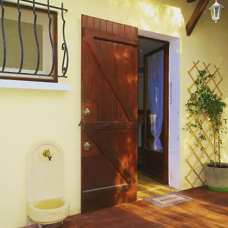Le Clos Des Collines Jacuzzi 3 Etoiles De France Marseille