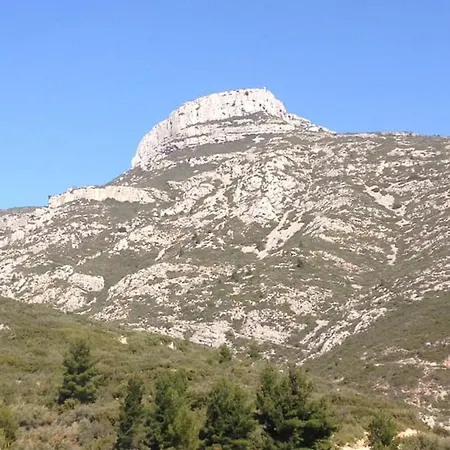 Le Clos Des Collines Jacuzzi 3 Etoiles De France Marseille