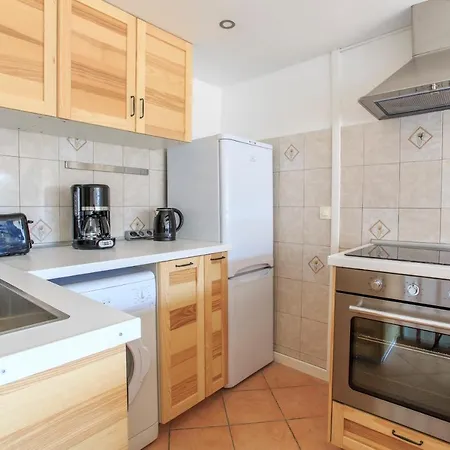Apartment With Terrace At 150 Meters From The Sea