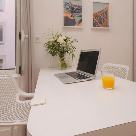 Design Suites - Vieux Port Διαμέρισμα *