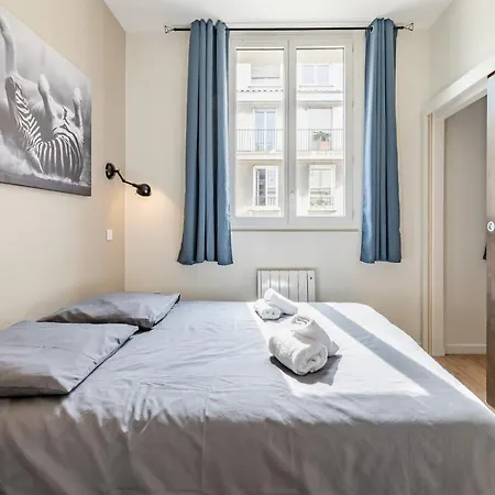 Ideal Location : The Best Equipment Clim... Apartment
