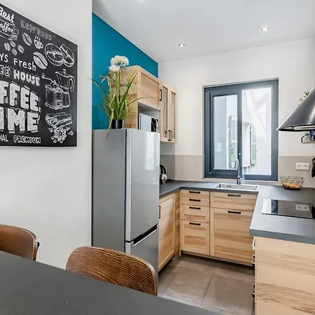 Apartment Ideal Location : The Best Equipment Clim... *