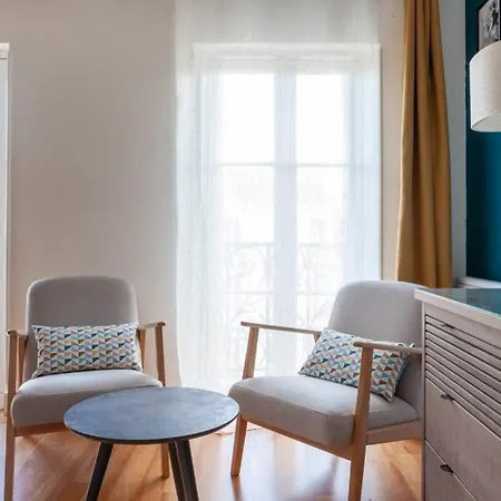 Magnifique Studio Avec Balcon-vieux Port-panier