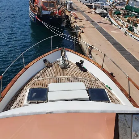 Bichik Le Frioul Botel