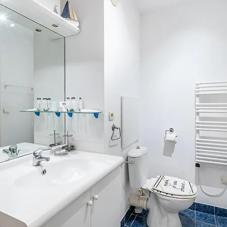 La Joliette; Duplex 2 Chambres, Parking Inclus+ Terrasse+ Ascenseur *