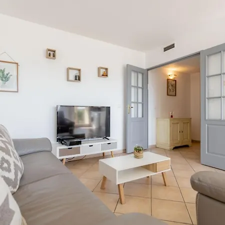Apartment Standing 2 6 Pers Clim Parking Jo